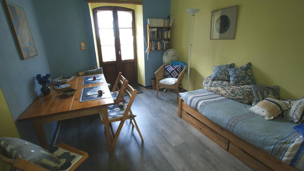 Les Chimeres Puylaroque Zimmer foto